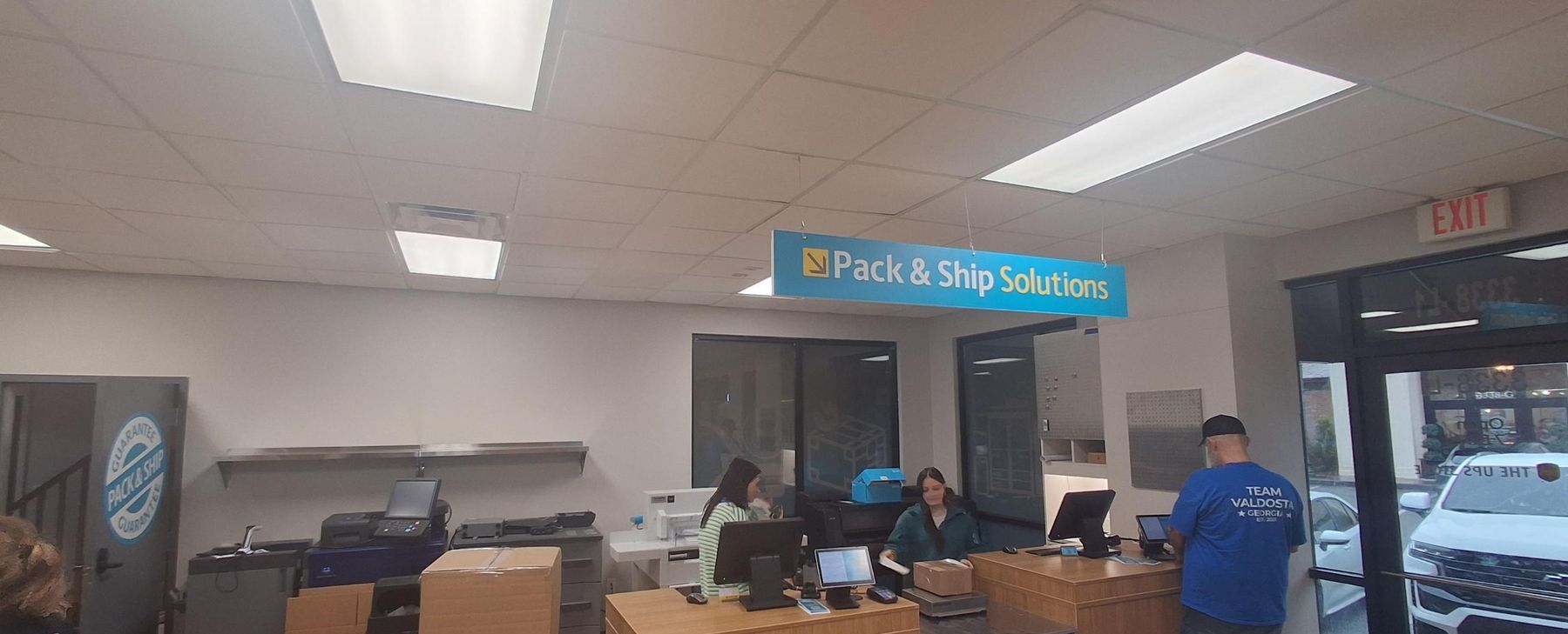 Finished pack and ship counter at The UPS Store rollout